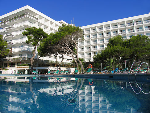 Foto Hotel mit Pool